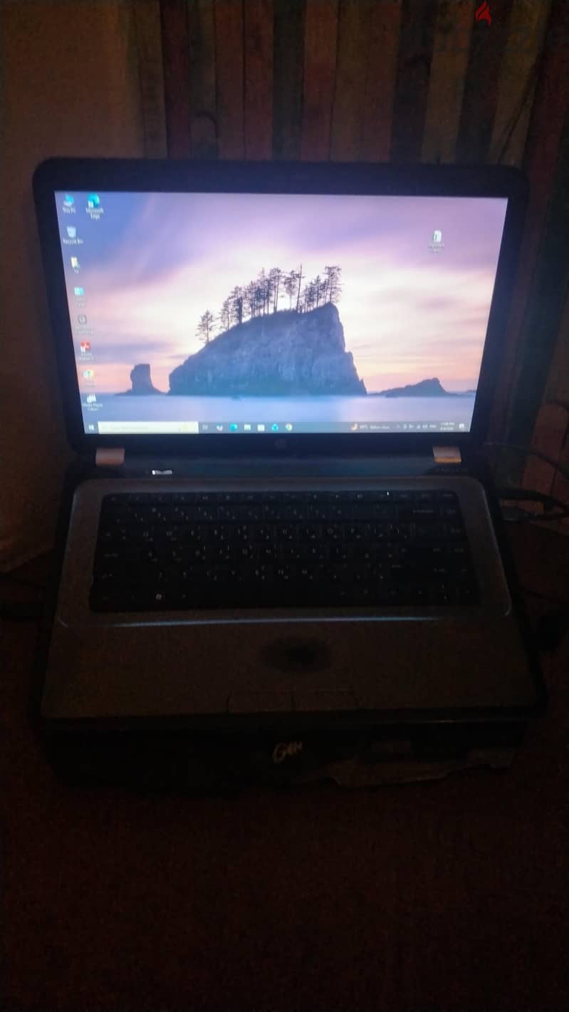 HP Pavilion g series -- I3 3