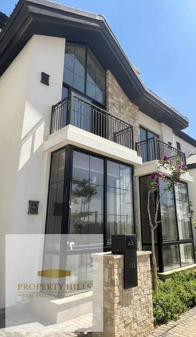 No down payment villa at the price of an apartment, only in the compound of villas with a view, higher community and upscale next to Madinaty Mark