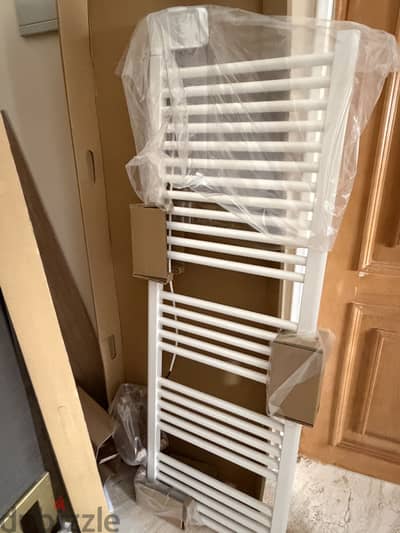STRAIGHT FLUID ELECTRIC RADIATOR / فوطية كهربائية