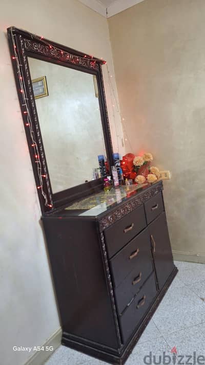 غرفة نوم  بالمرتبة