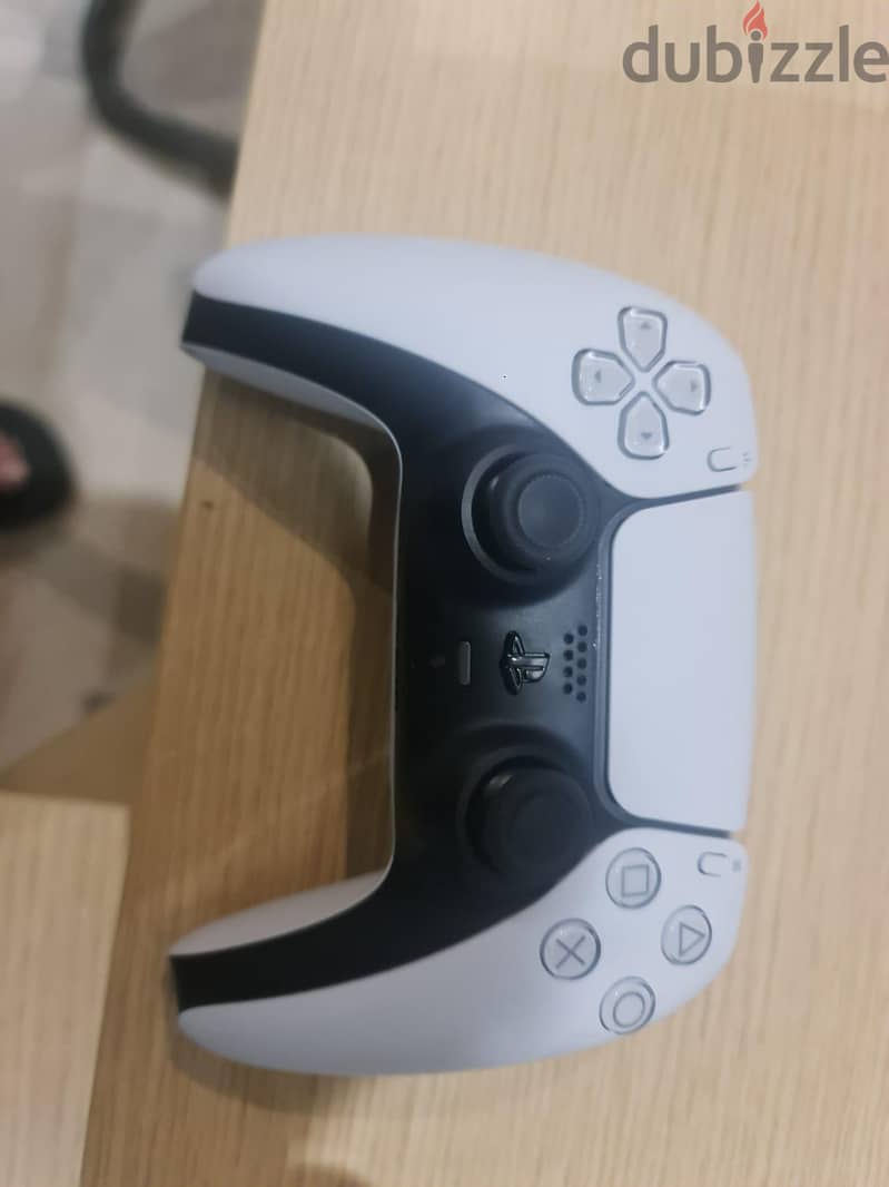 ps5 slim 4