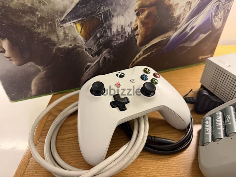 Xbox One S 500G 3