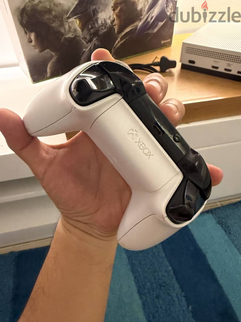 Xbox One S 500G 8