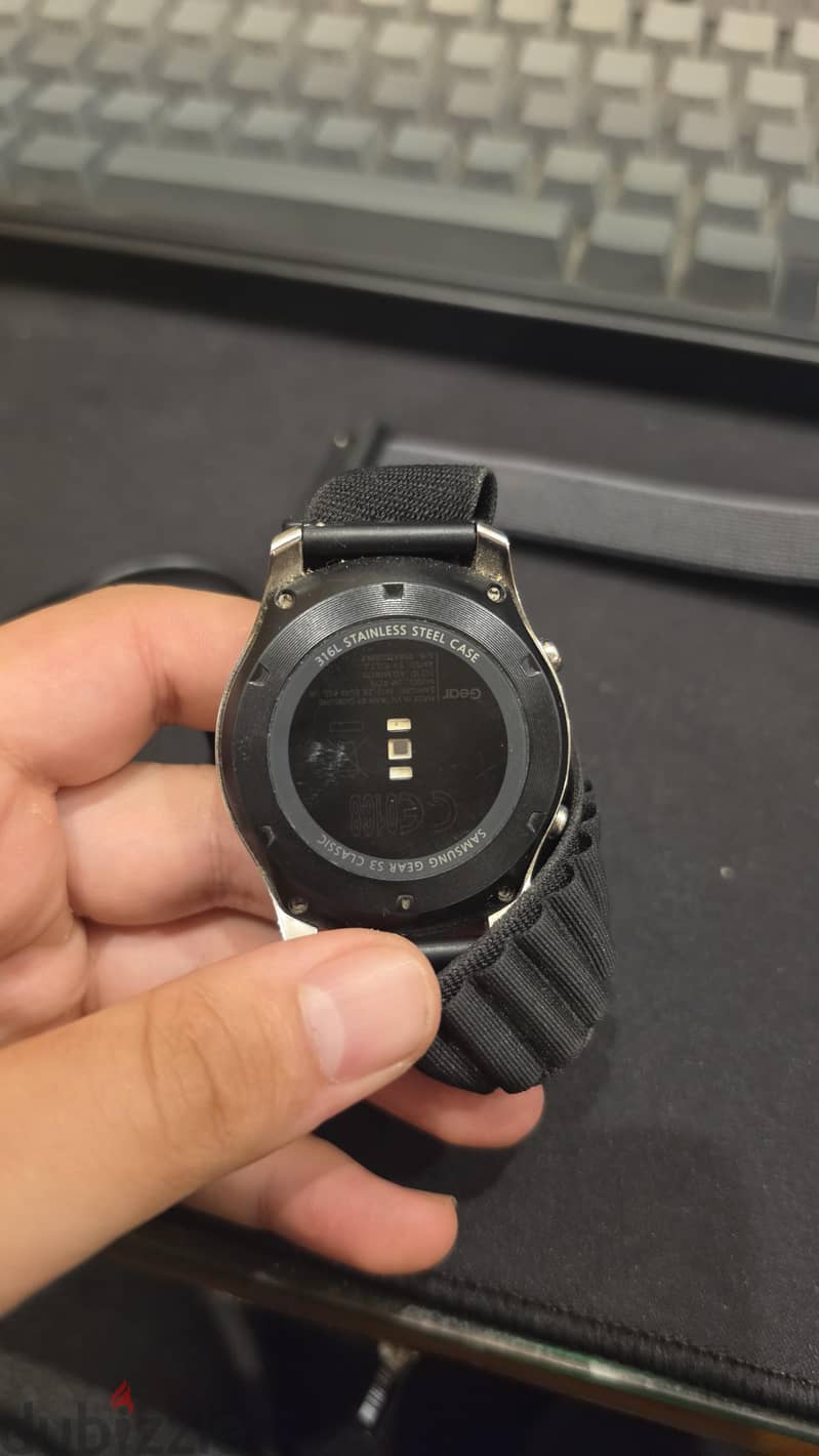 gear s3 classic 1