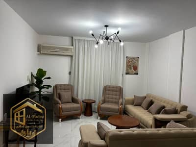 Furnished apartment for rent in Al-Rehab City, fully finished with special finishes, equipped completely next to all services and the market. Comfortable layout, 3 bedrooms, 2 bathrooms for a price of 55 thousand.