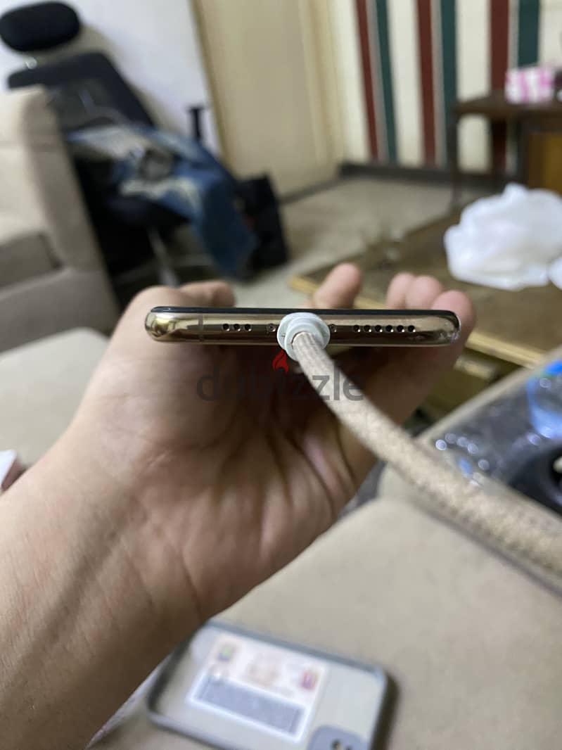 Apple - iPhone XS 1