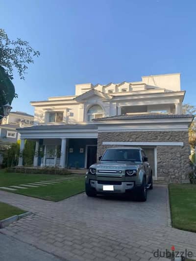 Villa immediate delivery in Mountain View, the gathering just minutes from the American University with a view of the lagoon