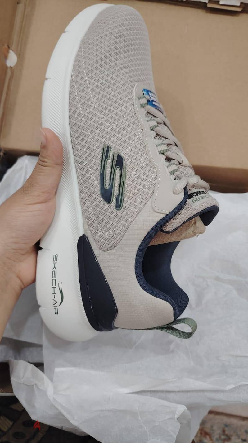 Sketchers 1