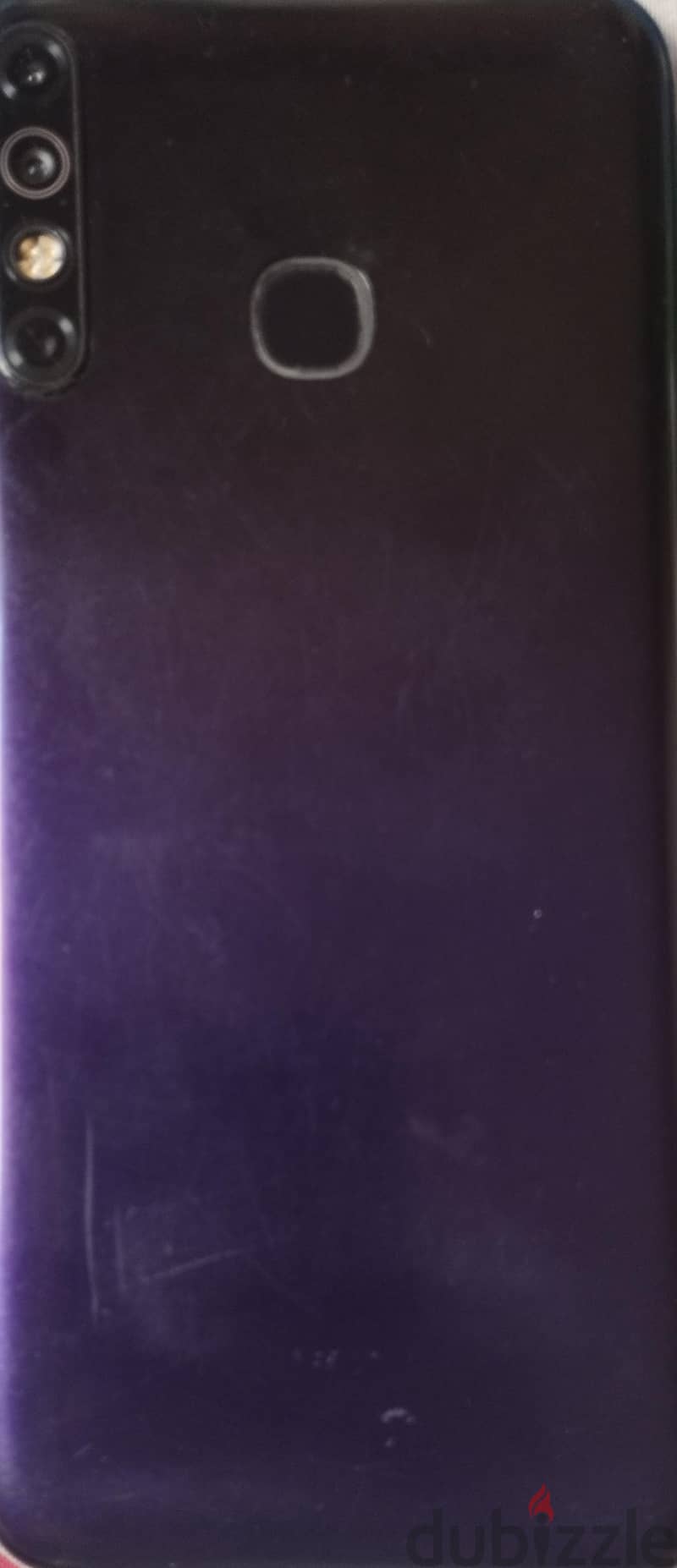 Infinix Hot 8 1