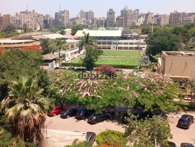 For rent, first occupancy, furnished hotel apartment with hotel finishing for upscale and distinguished living.