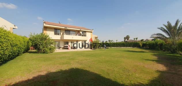 Luxury Golf View Villa for Sale in Al Rabwa Sheikh Zayed -  1140 SQM Land - 300 SQM BUA
