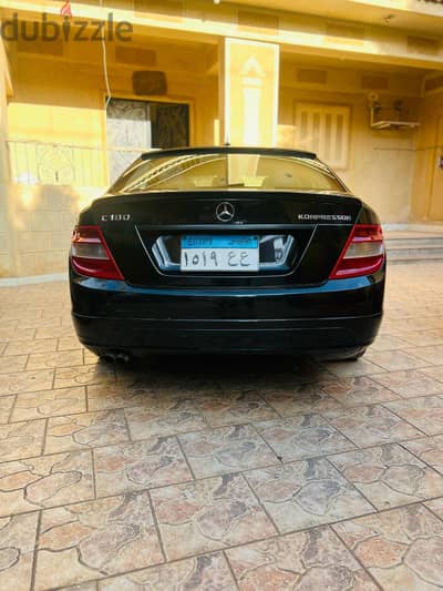 Mercedes-Benz C180 2010