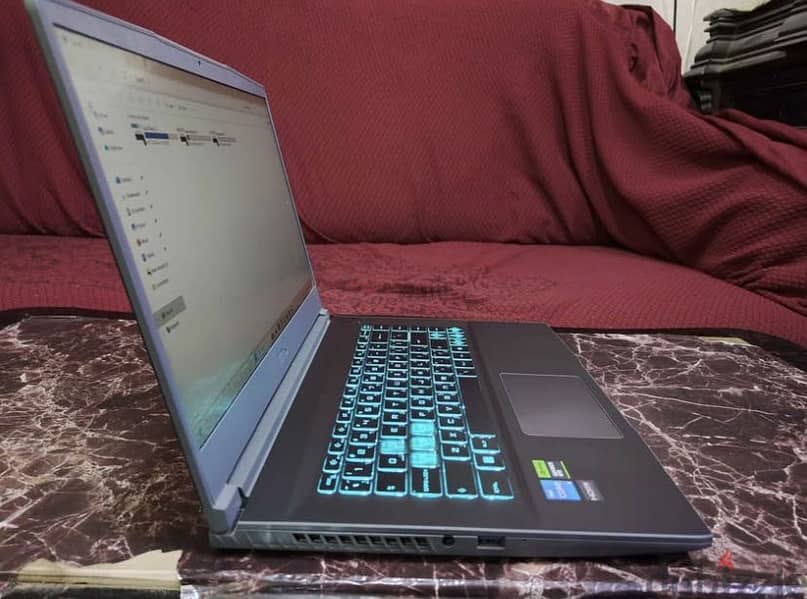 Laptop msi thin15 2