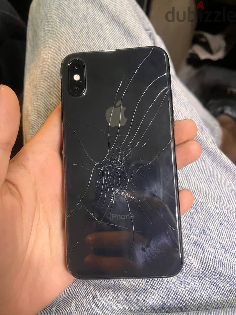 Apple - iPhone XS 1