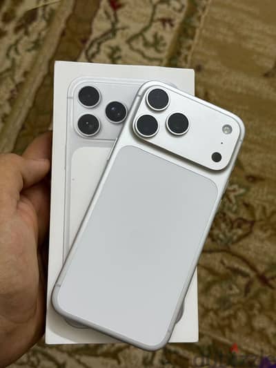 Apple - iPhone 17 Pro Max