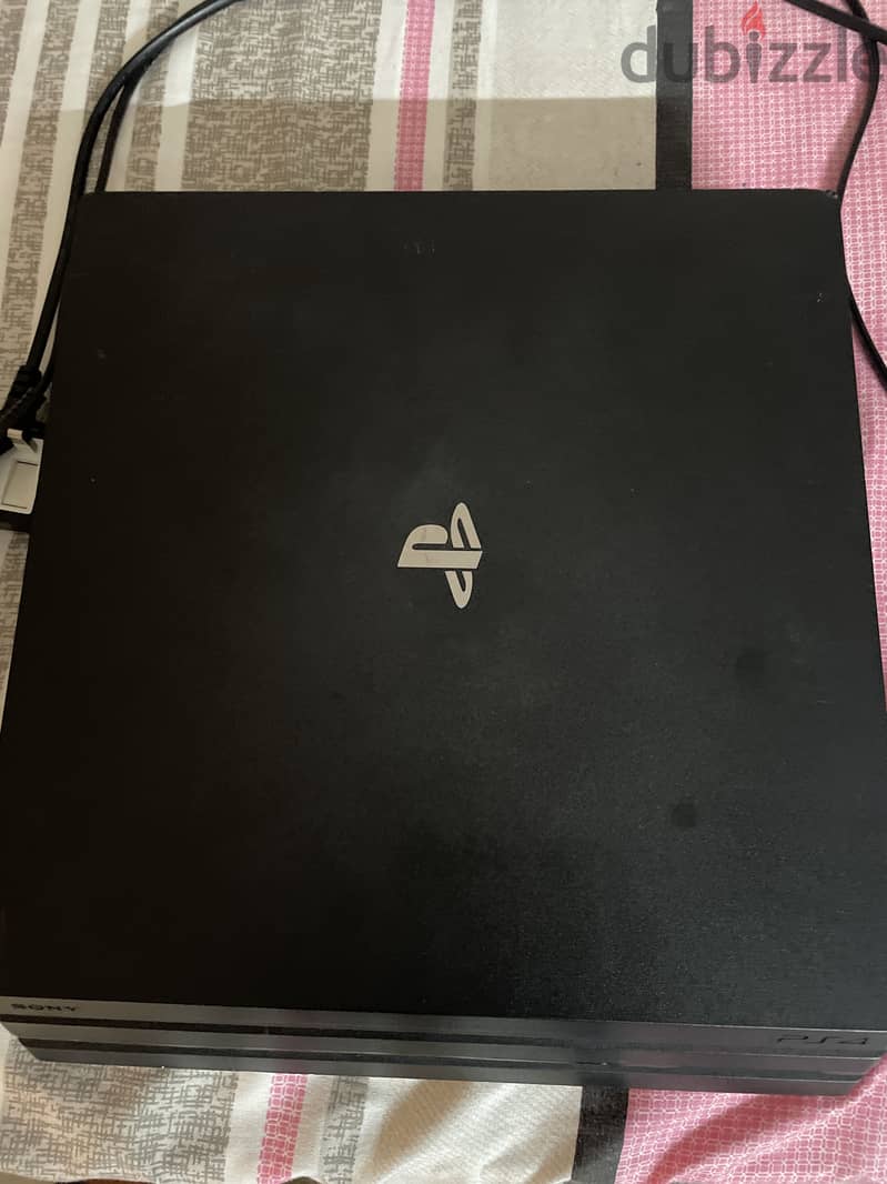Ps4 pro 1TB 12,600 1