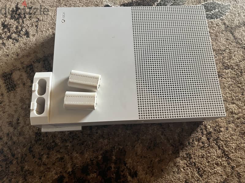 Xbox one s 4