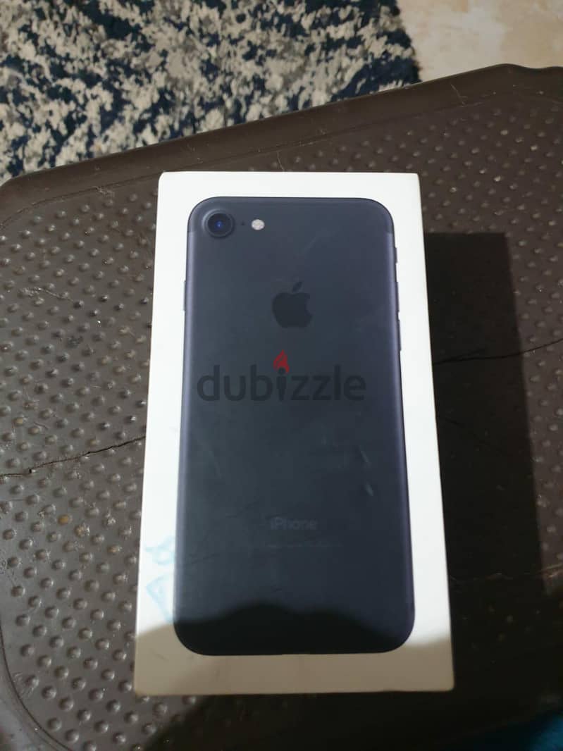 Apple - iPhone 7 2