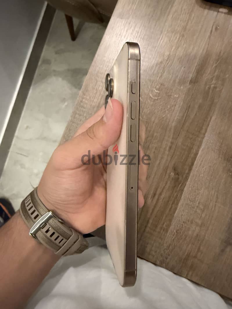 Apple - iPhone 16 Pro Max 1