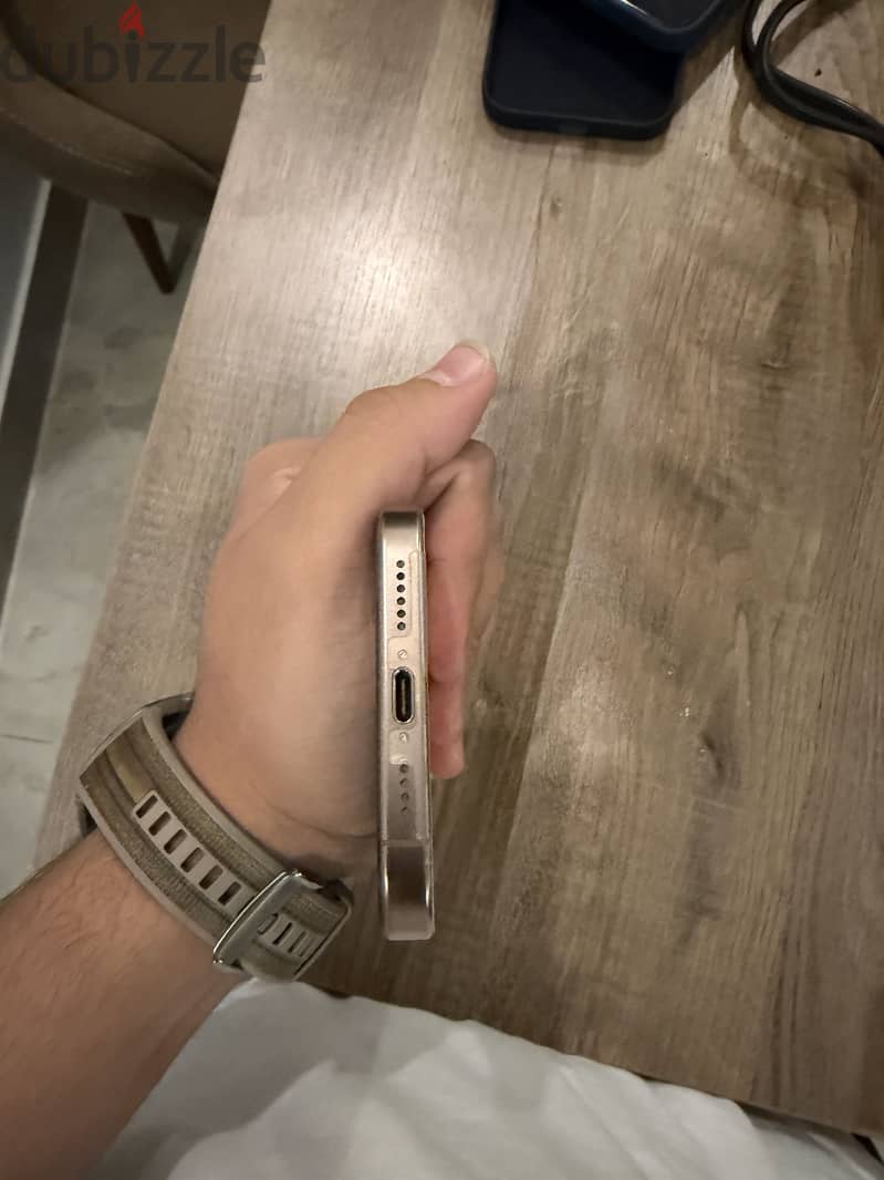 Apple - iPhone 16 Pro Max 4