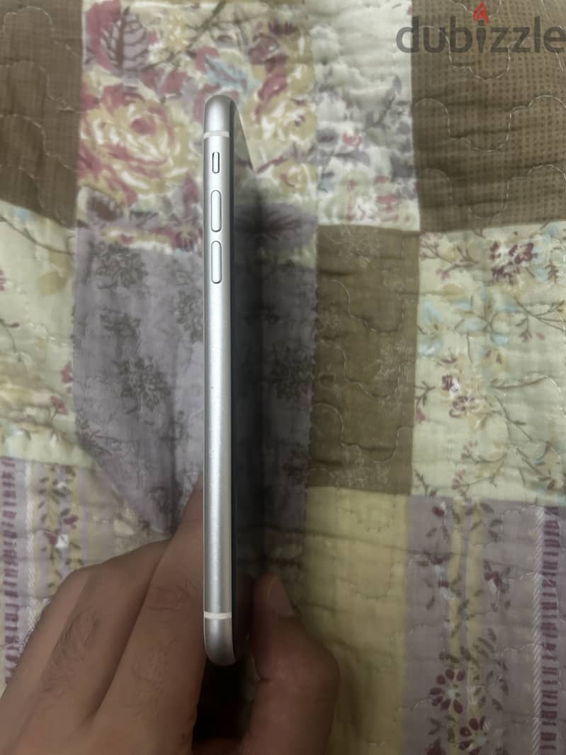 Apple - iPhone 11 2