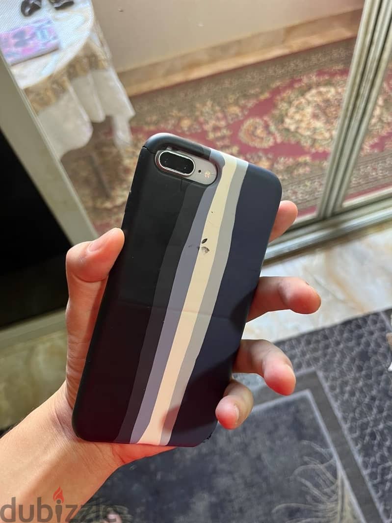 Apple - iPhone 8 Plus 1