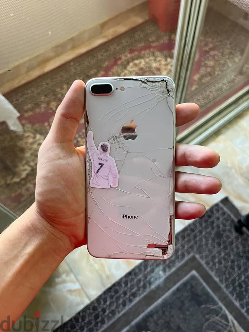 Apple - iPhone 8 Plus 5