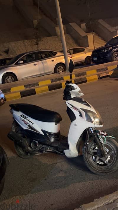 Jet 4 مرخص و محتاج تجديد رخصه عشان منتهيه من كذا شهر