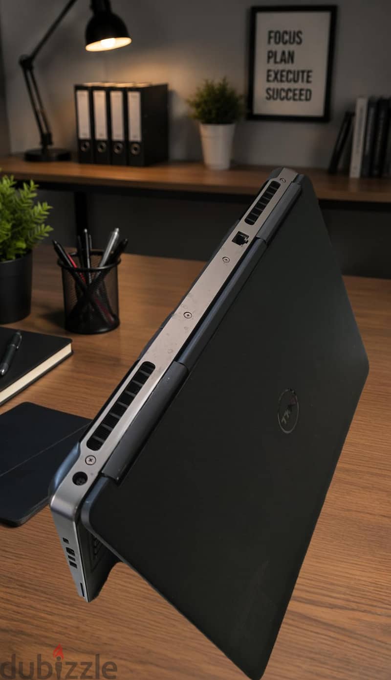 Dell Precision 7520 1