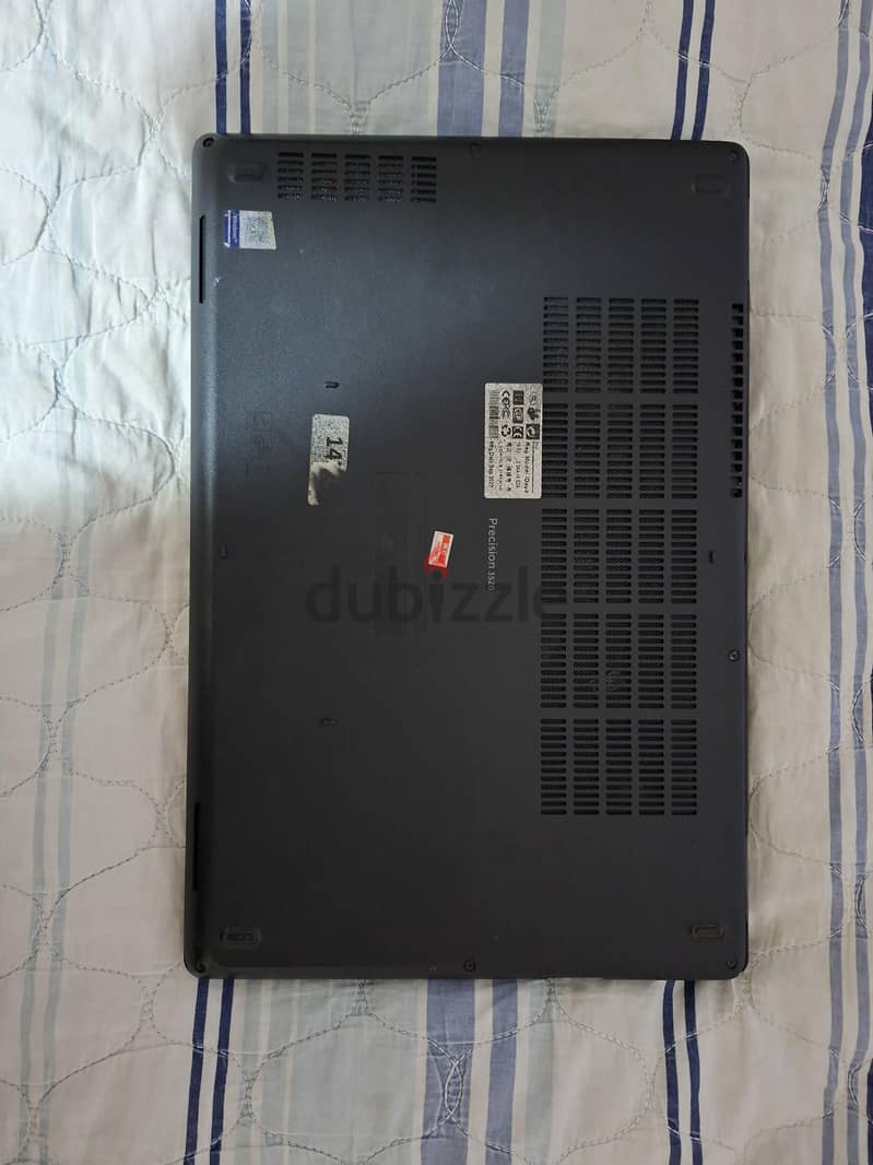 Dell Precision 3520 i5-7440HQ 1