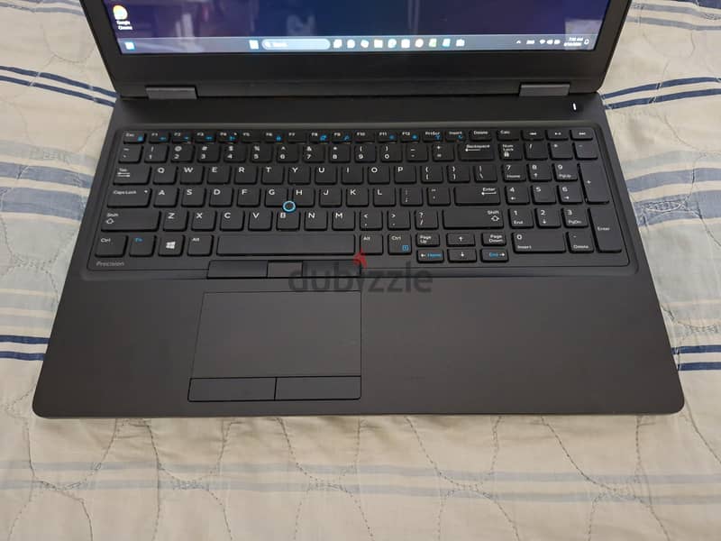 Dell Precision 3520 i5-7440HQ 2