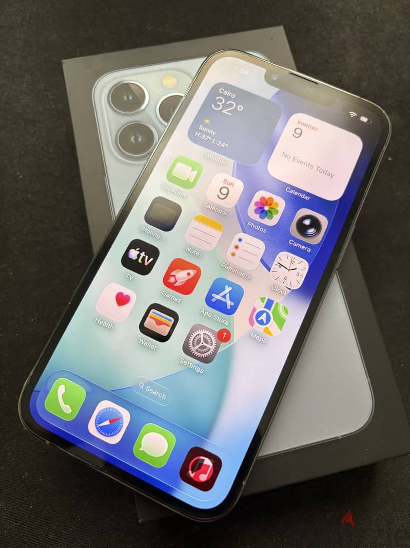 Iphone 13 pro 256 | 72%. Battery 1