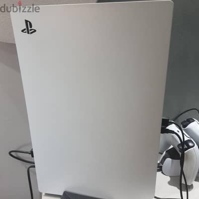 بلي ستيشن 5 stand red