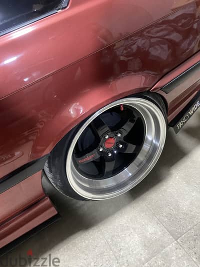 جنط rotiform مقاس ١٨ بالكاوتش