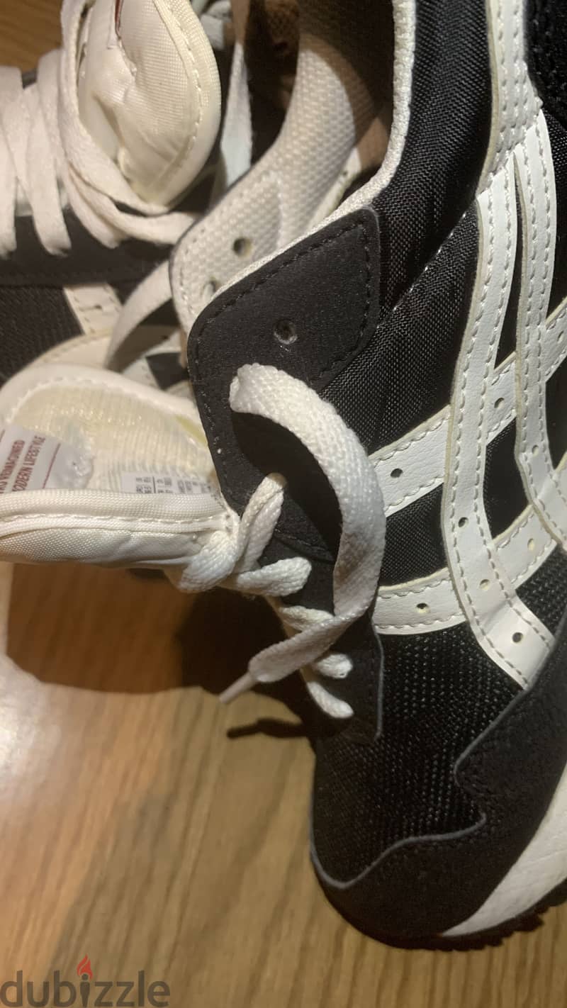 asics TIGER RUNNER II Shoes - black 6
