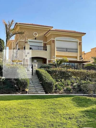 Villa Corner for Sale at a Bargain Price with Complete Finishing and Air Conditioning in Fifth Settlement, Minutes from Cairo Airport, Next to Palm Hills