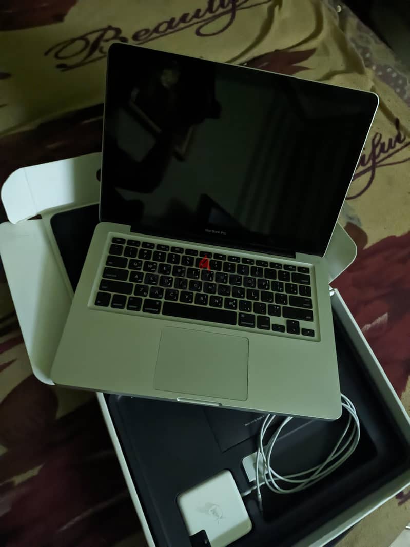 MacBook Pro i7 9