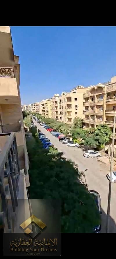 For rent, an empty apartment in the Fifth Settlement next to Arabela Plaza and Hamed Parking, 7 minutes from the American University and Future University and Teseen Street