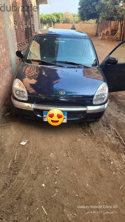 دايهاتسو سيريون 2000