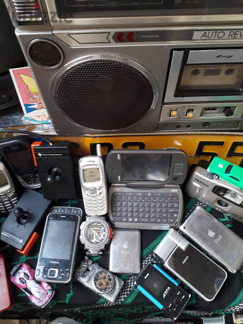 Retro Antique available 5