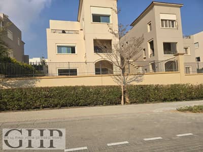 Standalone Villa Fully Finished with ACs, Kitchen for Sale within Uptown Cairo Emaar