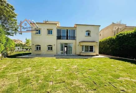 فيلا للايجار في مدينتي نموذج u تشطيبات الترا سوبر لوكس فيو الجولف بالمطبخ والتكيفات