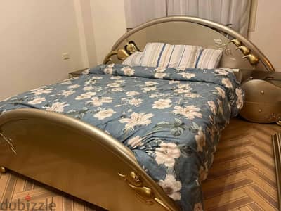 غرفه نوم بحاله ممتازه