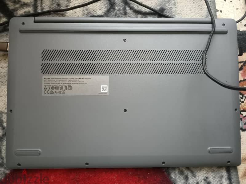 Lenovo IdeaPad Slim 3 15AMN8 3