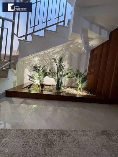 With a Prime View Fully Finished Penthouse for sale in Fifth Square Compound