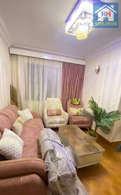 120 sqm apartment for sale – Mahmoud Yahya Street (off Toman Bay), next to Al-Tahra Palace and near El-Ganzoury Hospital; 5 minutes from Roxy.