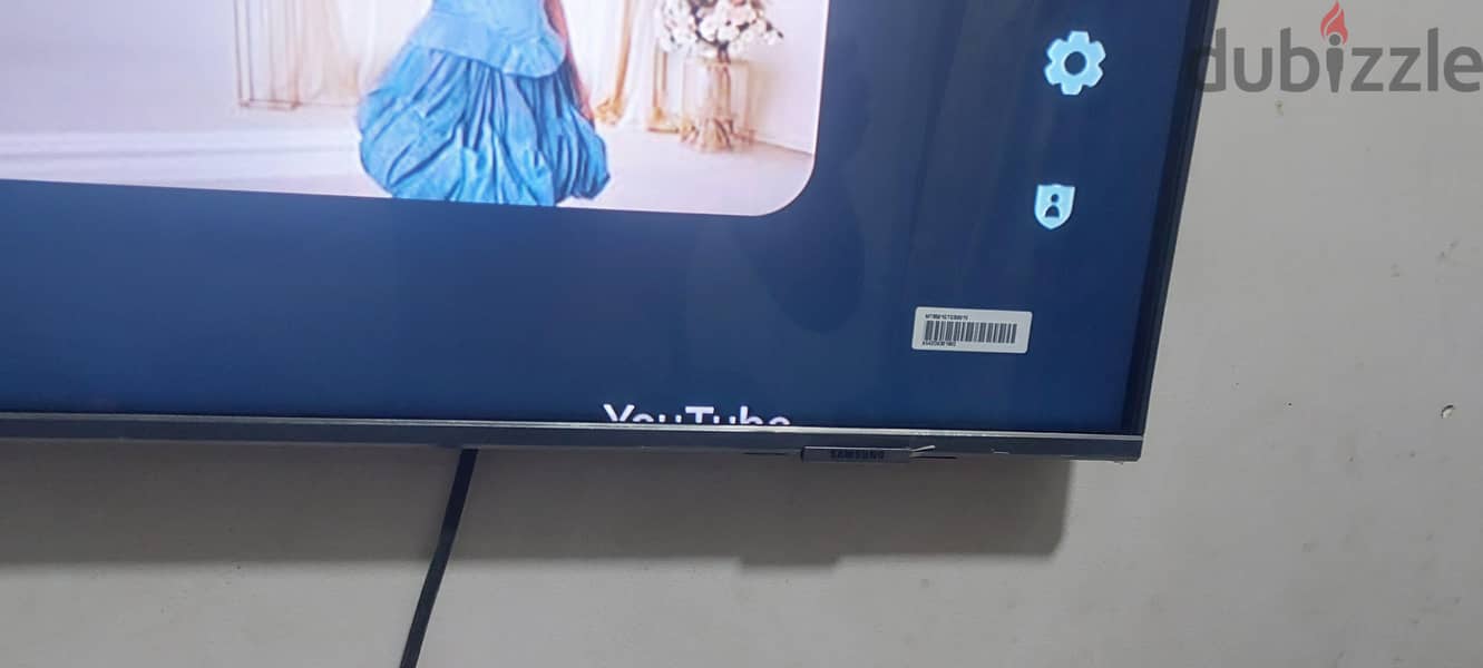 Samsung DU8000 4K 4