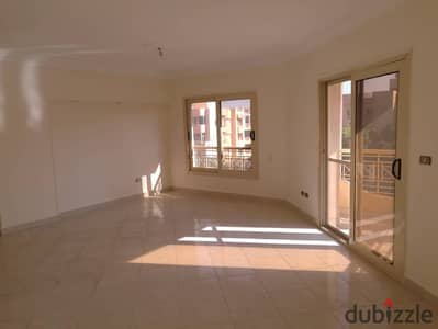 Luxury 3-room apartment in Opera City Compound
