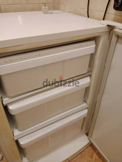 ديب فريزر الاسكا بحالة ممتازة