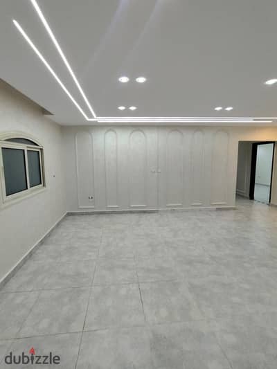 Apartment for sale Super Lux 220 m in the third district of 6 October City